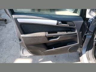 bontott OPEL ZAFIRA B Kilométeróra