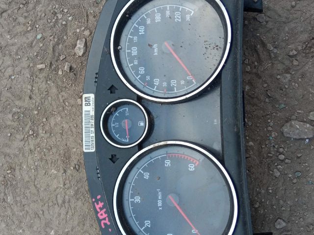 bontott OPEL ZAFIRA B Kilométeróra