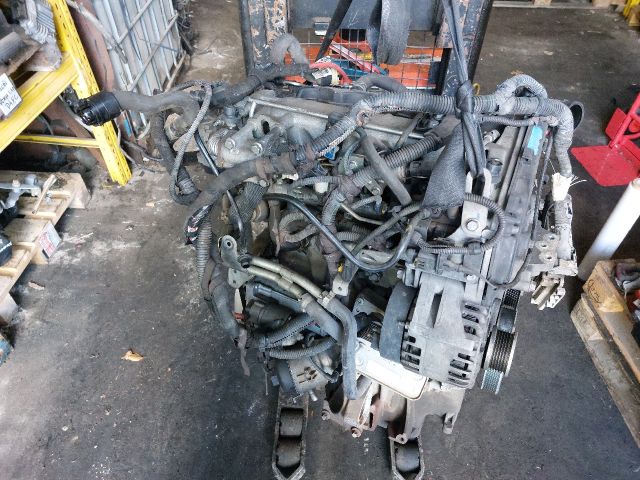 bontott OPEL ZAFIRA B Komplett Motor (Segédberendezésekkel)