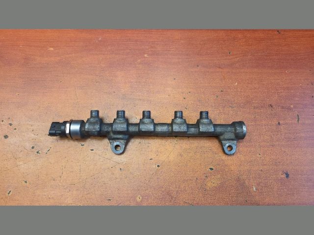 bontott OPEL ZAFIRA B Közösnyomócső