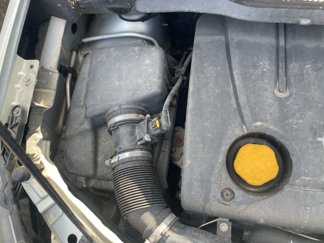 bontott OPEL ZAFIRA B Motor (Fűzött blokk hengerfejjel)