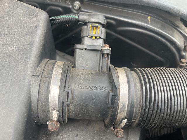 bontott OPEL ZAFIRA B Motor (Fűzött blokk hengerfejjel)