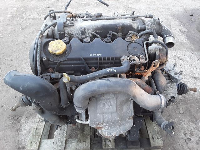 bontott OPEL ZAFIRA B Motor (Fűzött blokk hengerfejjel)