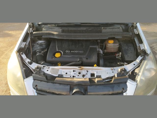 bontott OPEL ZAFIRA B Motor (Fűzött blokk hengerfejjel)