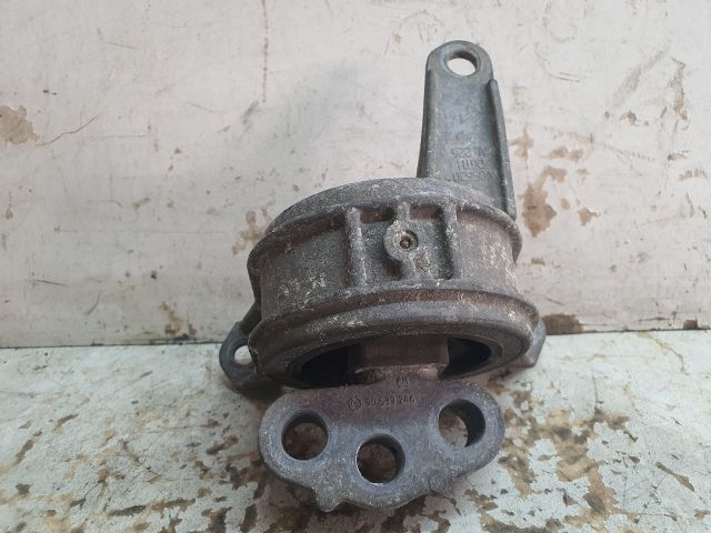 bontott OPEL ZAFIRA B Motor Tartó Bak Jobb