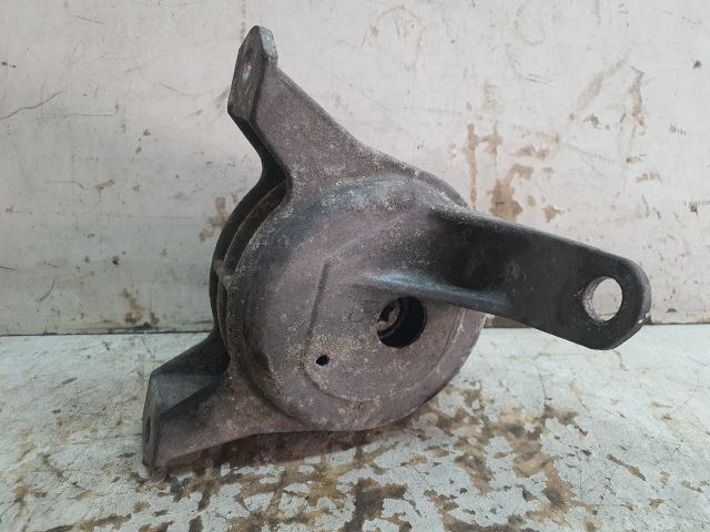 bontott OPEL ZAFIRA B Motor Tartó Bak Jobb