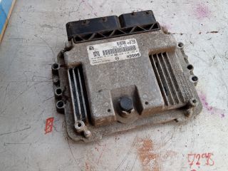 bontott OPEL ZAFIRA B Motorvezérlő