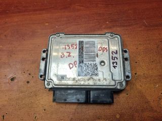 bontott OPEL ZAFIRA B Motorvezérlő