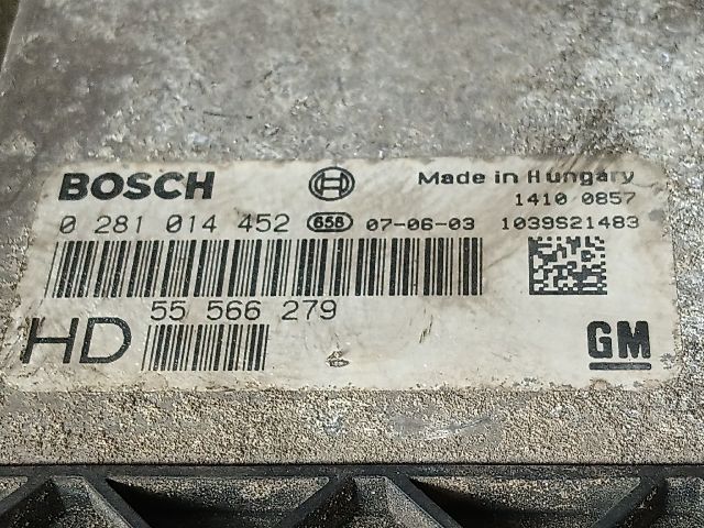 bontott OPEL ZAFIRA B Motorvezérlő