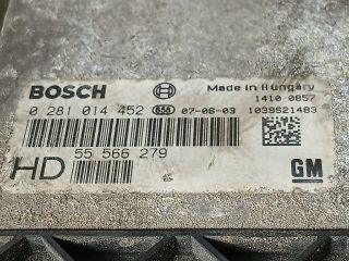 bontott OPEL ZAFIRA B Motorvezérlő