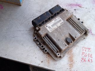 bontott OPEL ZAFIRA B Motorvezérlő