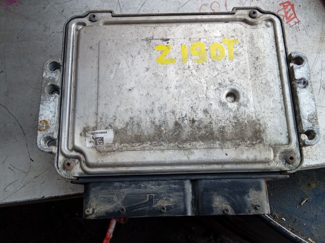 bontott OPEL ZAFIRA B Motorvezérlő