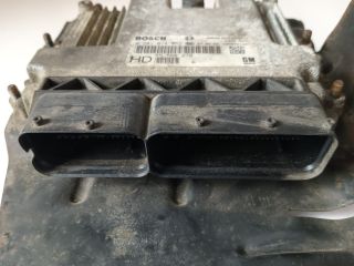 bontott OPEL ZAFIRA B Motorvezérlő