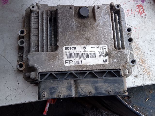 bontott OPEL ZAFIRA B Motorvezérlő