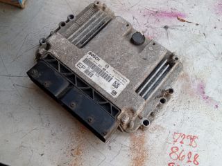 bontott OPEL ZAFIRA B Motorvezérlő