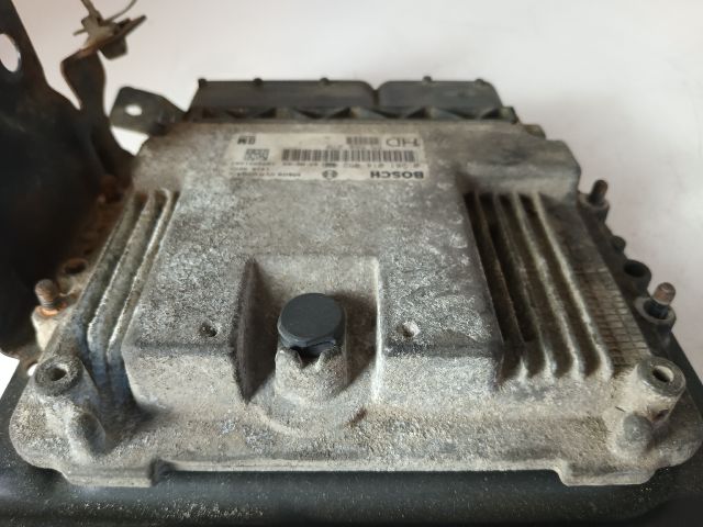 bontott OPEL ZAFIRA B Motorvezérlő