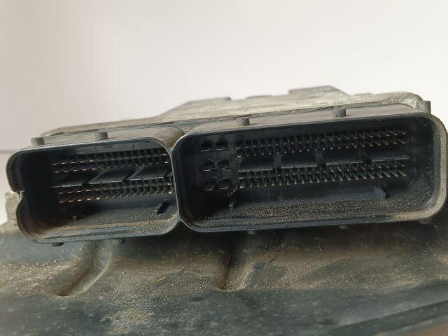 bontott OPEL ZAFIRA B Motorvezérlő