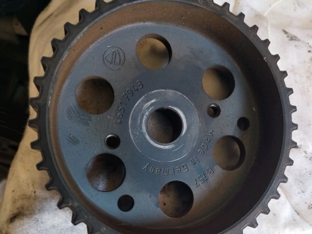 bontott OPEL ZAFIRA B Nagynyomású Szivattyú Bordáskerék / Lánckerék