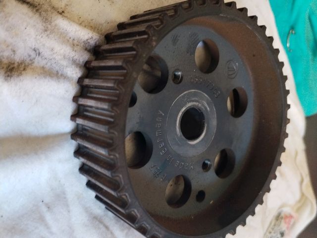 bontott OPEL ZAFIRA B Nagynyomású Szivattyú Bordáskerék / Lánckerék