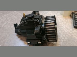 bontott OPEL ZAFIRA B Nagynyomású Szivattyú