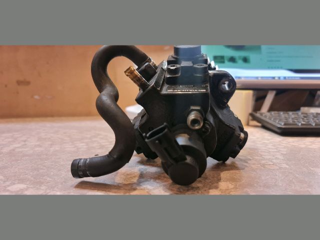 bontott OPEL ZAFIRA B Nagynyomású Szivattyú