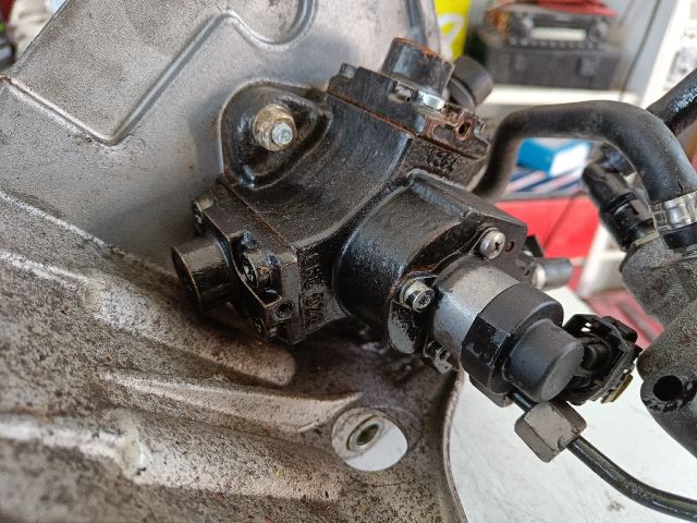 bontott OPEL ZAFIRA B Nagynyomású Szivattyú