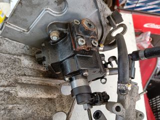 bontott OPEL ZAFIRA B Nagynyomású Szivattyú