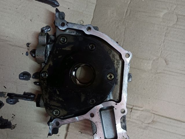 bontott OPEL ZAFIRA B Olajszivattyú