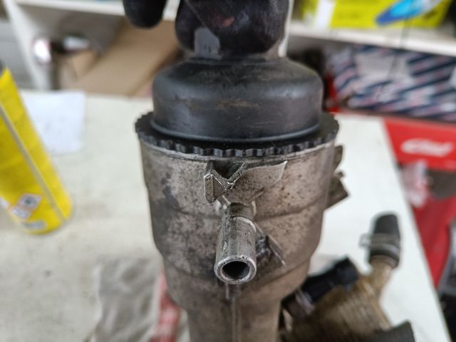 bontott OPEL ZAFIRA B Olajszűrő Ház