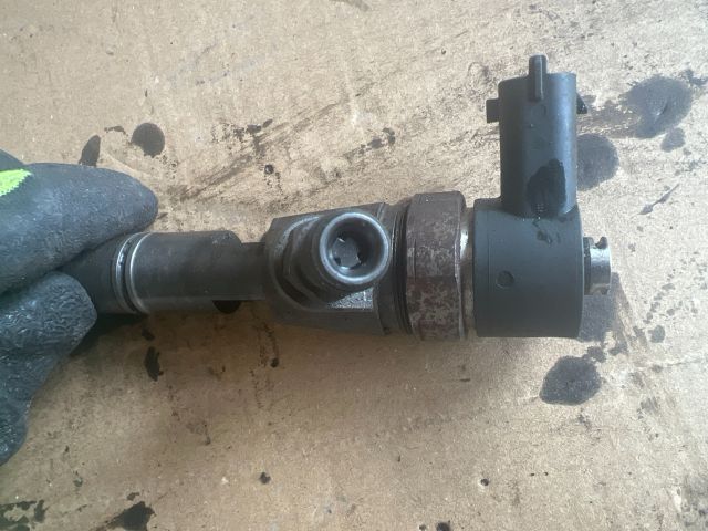 bontott OPEL ZAFIRA B Porlasztó (1 db)