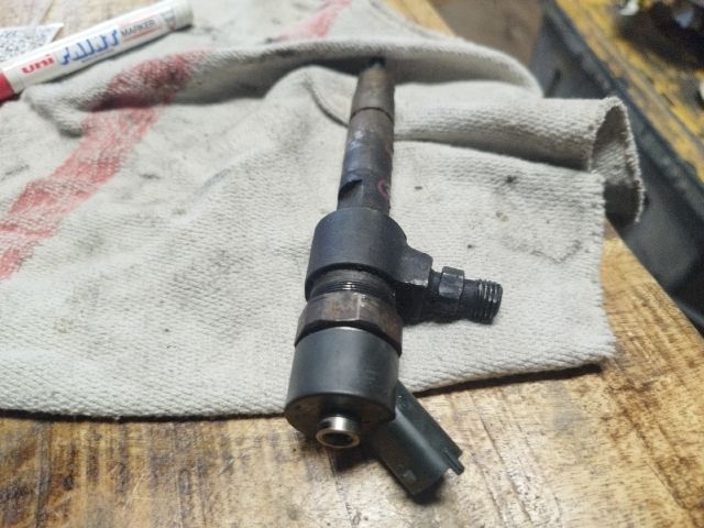 bontott OPEL ZAFIRA B Porlasztó (1 db)