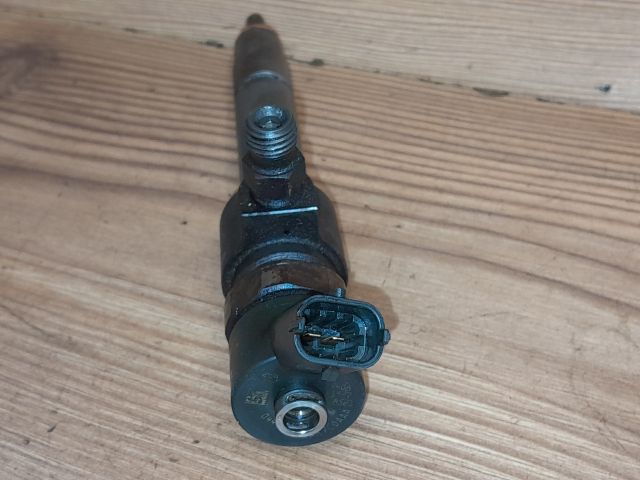 bontott OPEL ZAFIRA B Porlasztó (1 db)