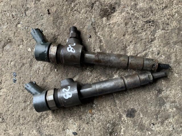 bontott OPEL ZAFIRA B Porlasztó (1 db)