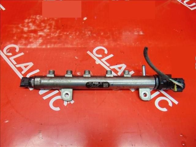 bontott OPEL ZAFIRA B Porlasztó Sor / Híd