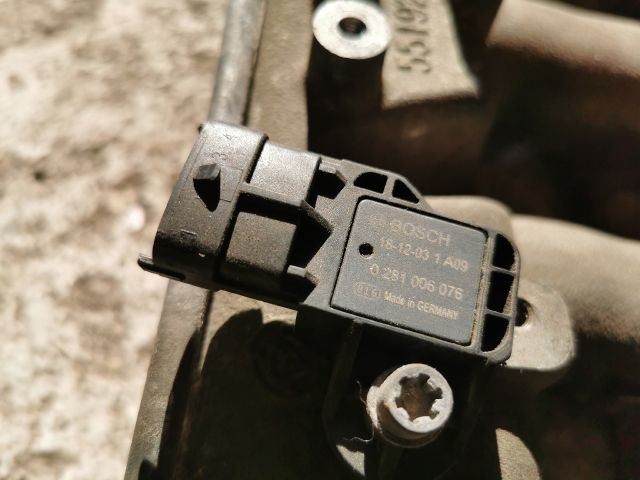 bontott OPEL ZAFIRA B Szívócső Nyomásérzékelő