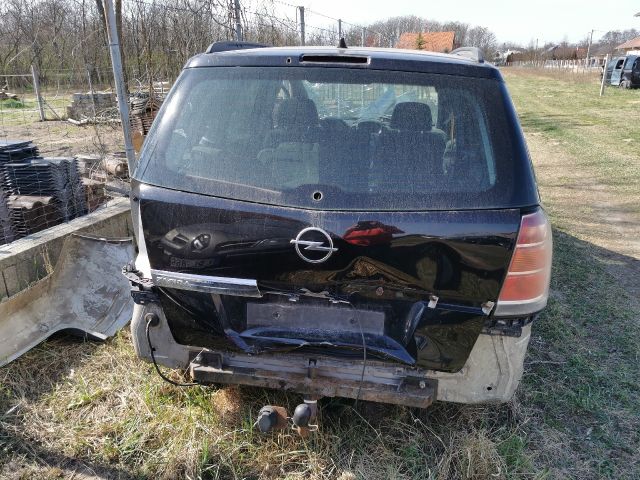 bontott OPEL ZAFIRA B Tank