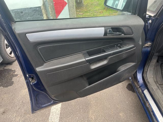 bontott OPEL ZAFIRA B Üzemanyag Szivattyú