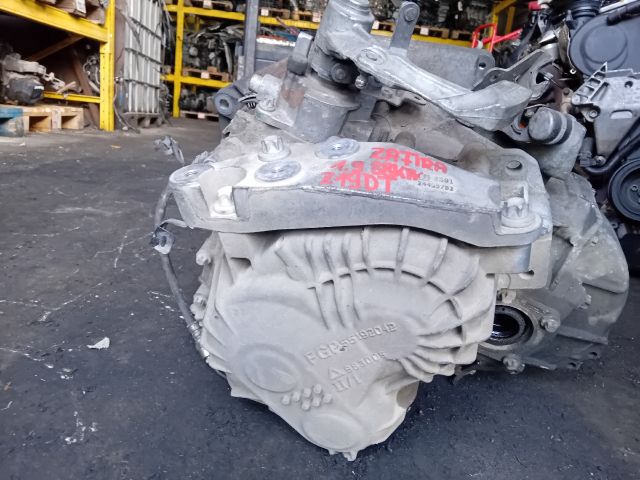 bontott OPEL ZAFIRA B Váltó (Mechanikus)