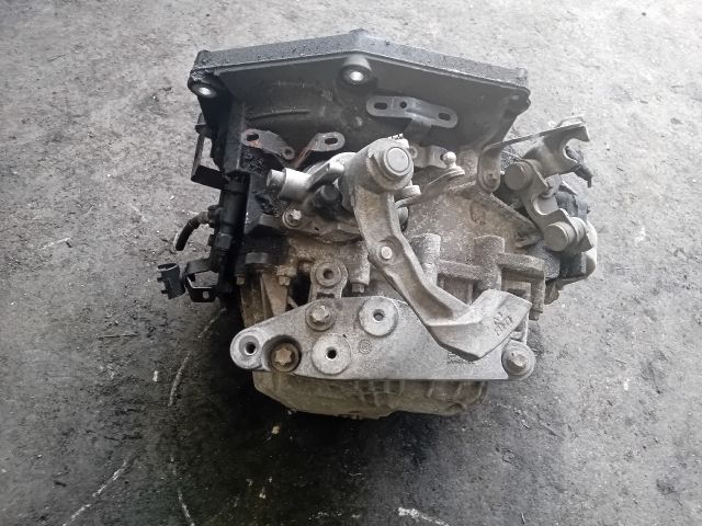 bontott OPEL ZAFIRA B Váltó (Mechanikus)