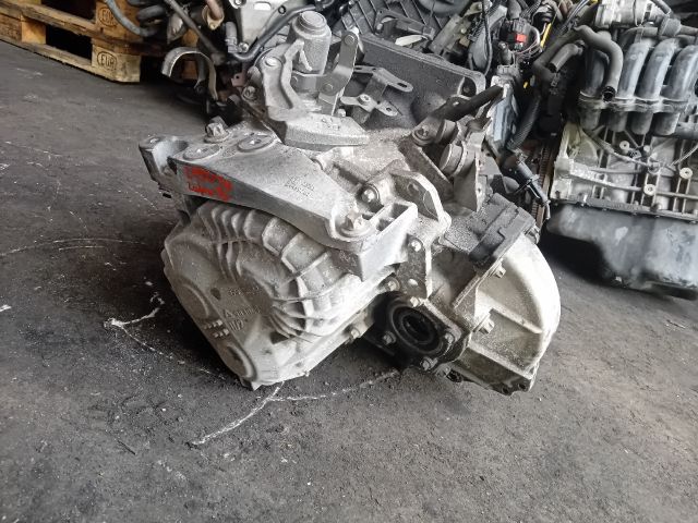 bontott OPEL ZAFIRA B Váltó (Mechanikus)