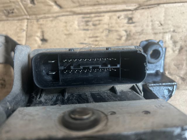 bontott OPEL ZAFIRA B ABS Kocka