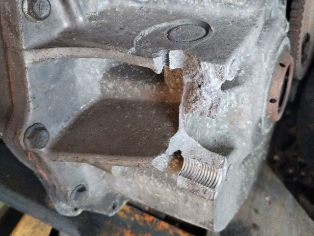 bontott OPEL ZAFIRA B Automata Váltó