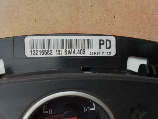 bontott OPEL ZAFIRA B Kilométeróra