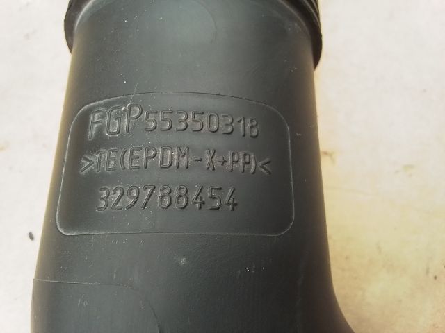 bontott OPEL ZAFIRA B Légbeömlő Cső