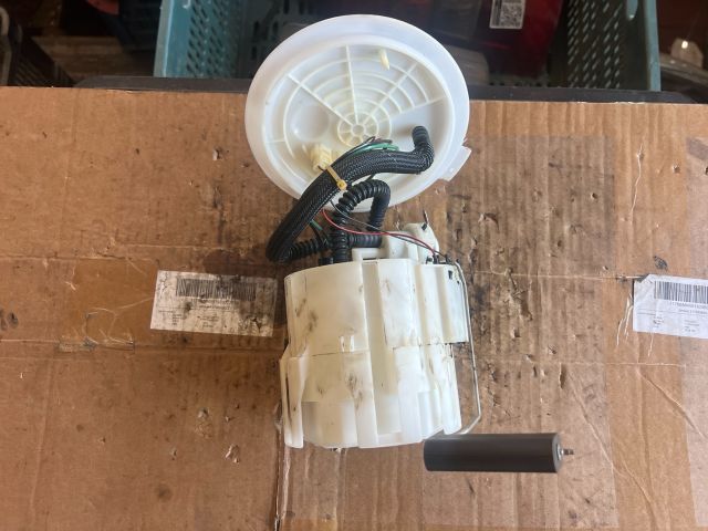 bontott OPEL ZAFIRA B Üzemanyag Szivattyú