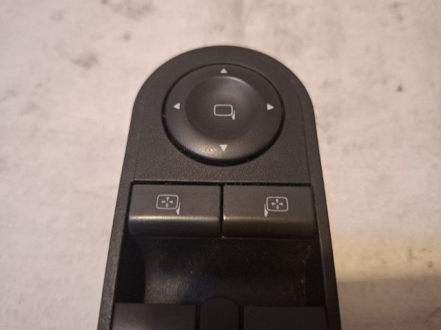 bontott OPEL ZAFIRA B Ablakemelő és Tükör Kapcsoló