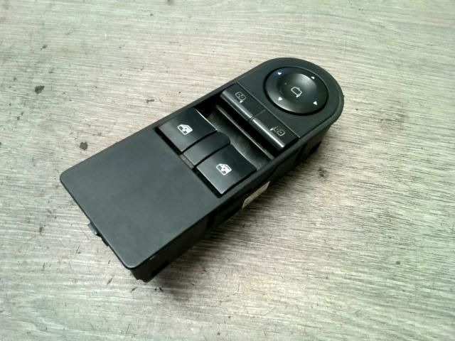 bontott OPEL ZAFIRA B Ablakemelő és Tükör Kapcsoló