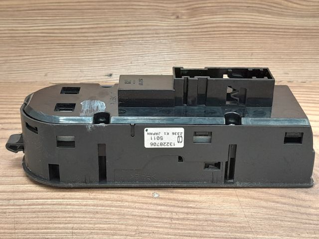 bontott OPEL ZAFIRA B Ablakemelő és Tükör Kapcsoló