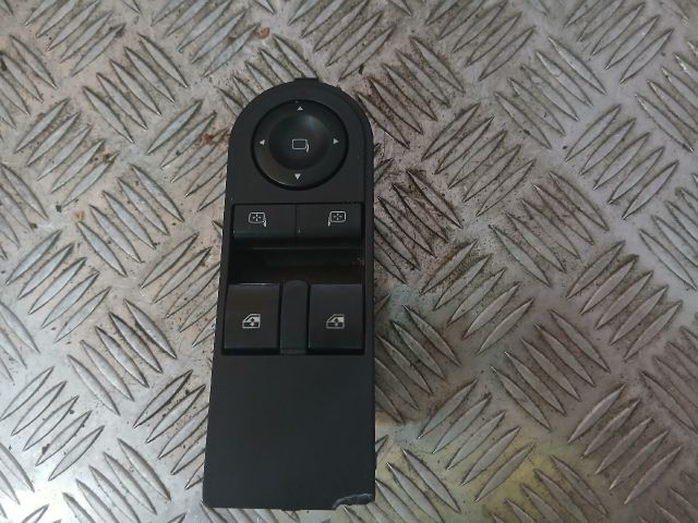 bontott OPEL ZAFIRA B Ablakemelő és Tükör Kapcsoló