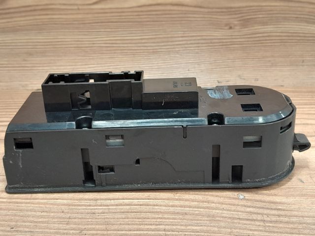 bontott OPEL ZAFIRA B Ablakemelő és Tükör Kapcsoló